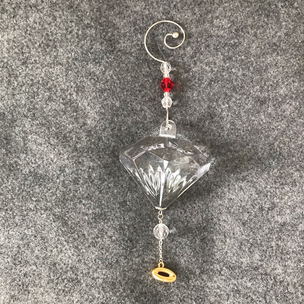 Waterford crystal 5 gold rings ornament